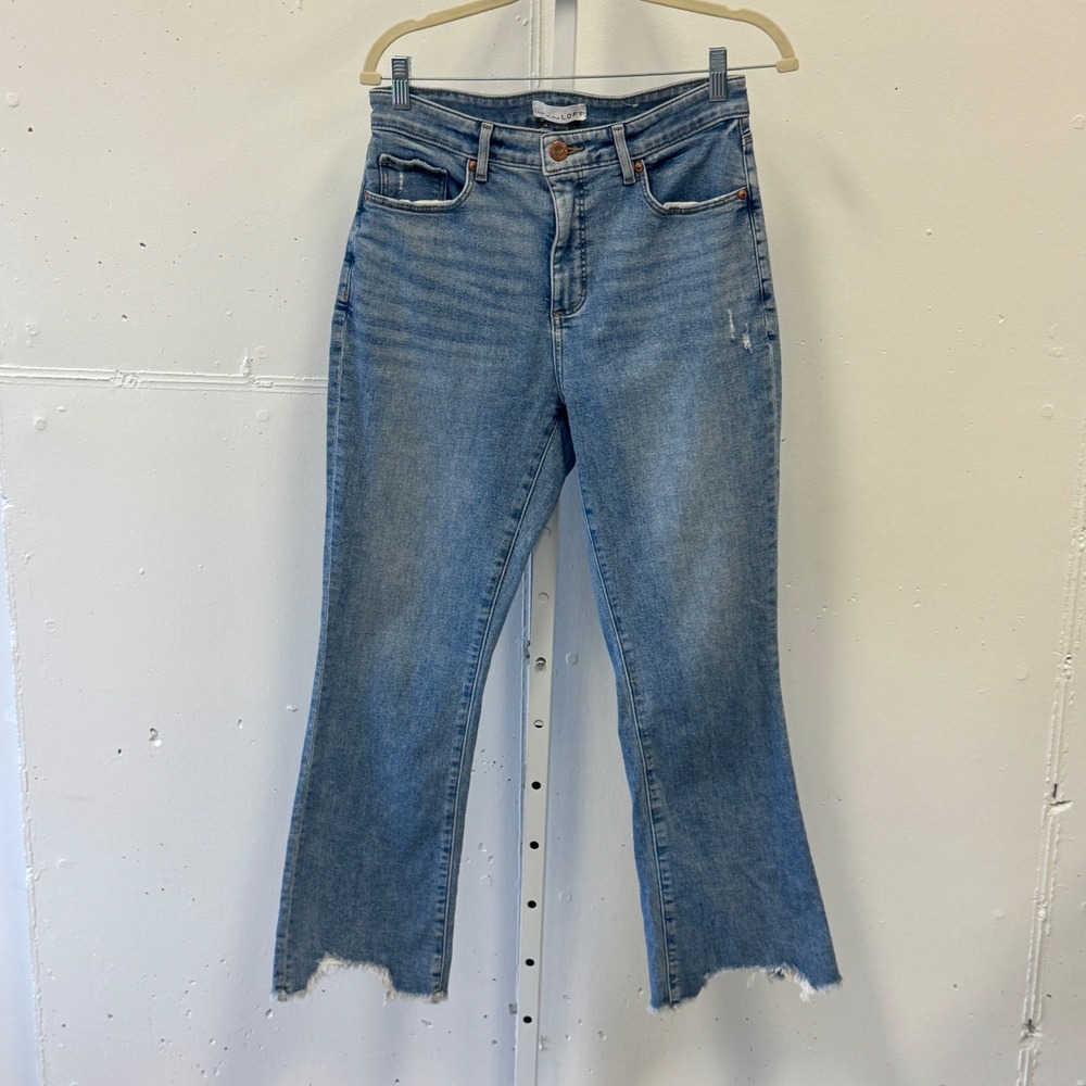 Loft Curvy High Waist Flare Crop Jeans Blue Medium Wash Raw Step Hem W29 Size 8